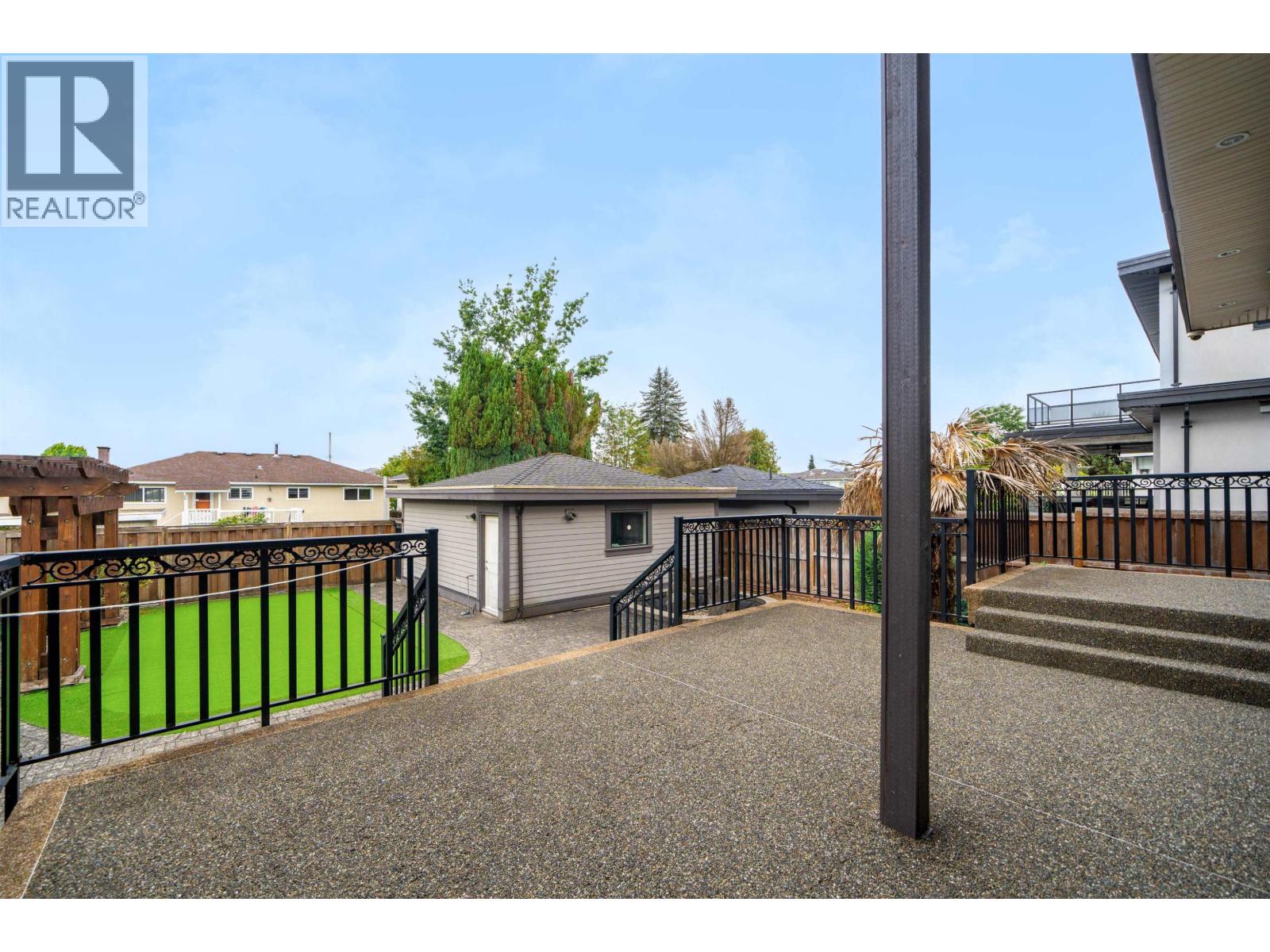 6650 NAPIER STREET, Burnaby