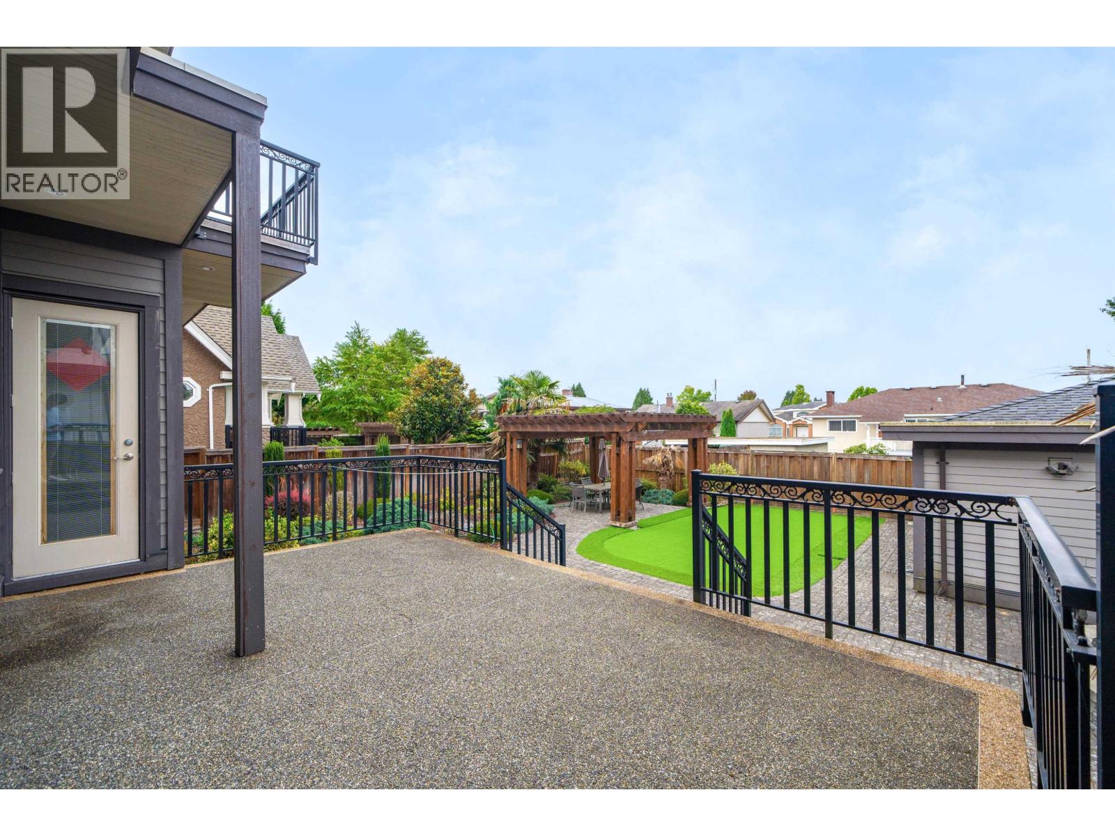6650 NAPIER STREET, Burnaby