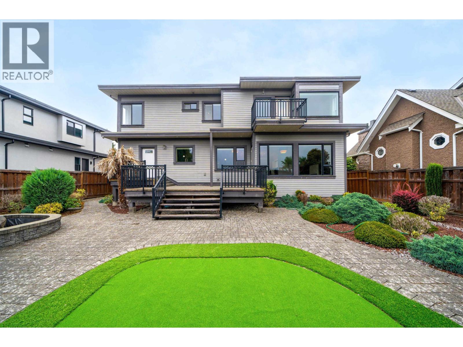6650 NAPIER STREET, Burnaby