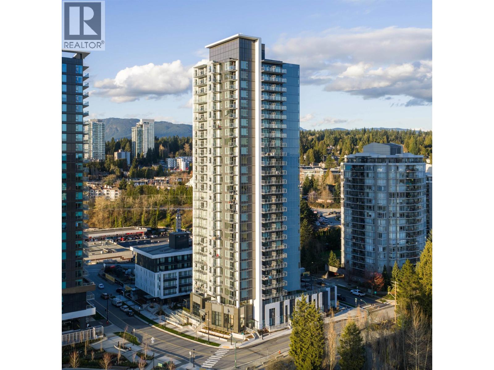 1703 311 ALDERSON Avenue - photo 2