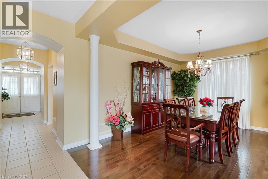27 GLAZEBROOK Crescent - 12
