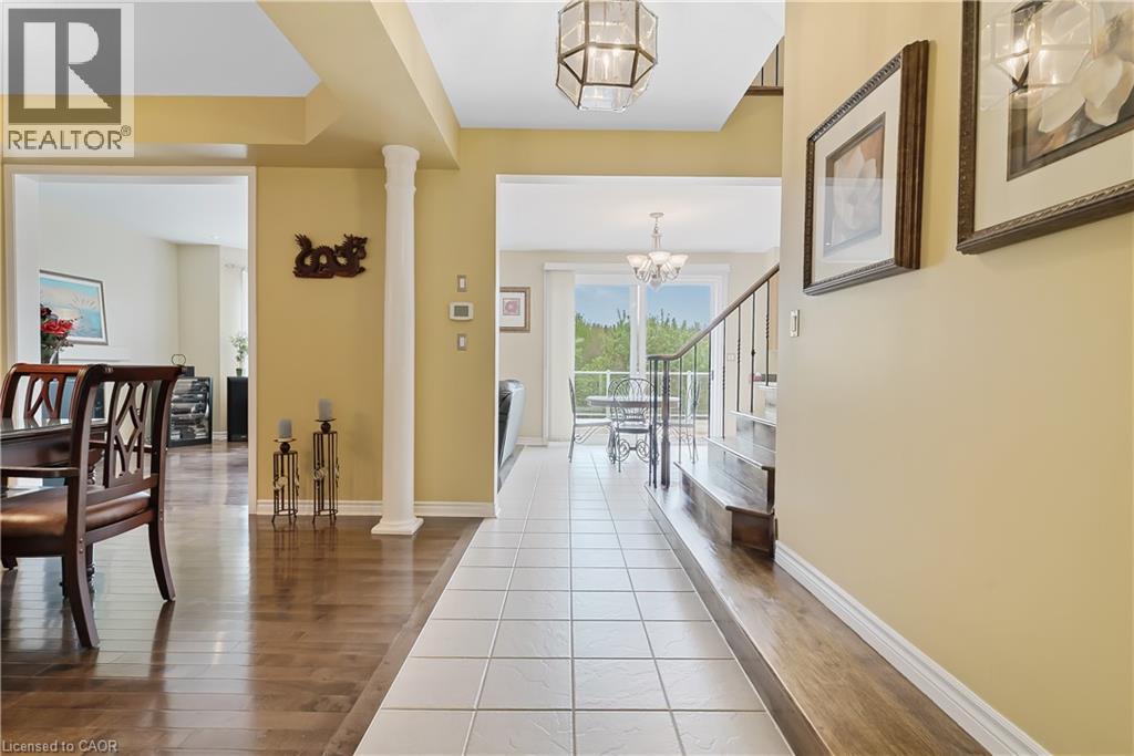 27 GLAZEBROOK Crescent - 13
