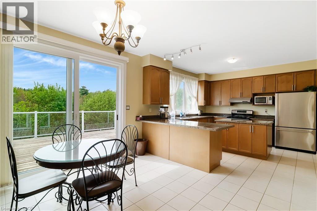 27 GLAZEBROOK Crescent - 14