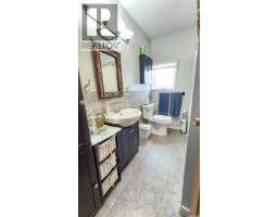 24 Railway Avenue, Meota Rm No 468, SK S9A2X4 Photo 9
