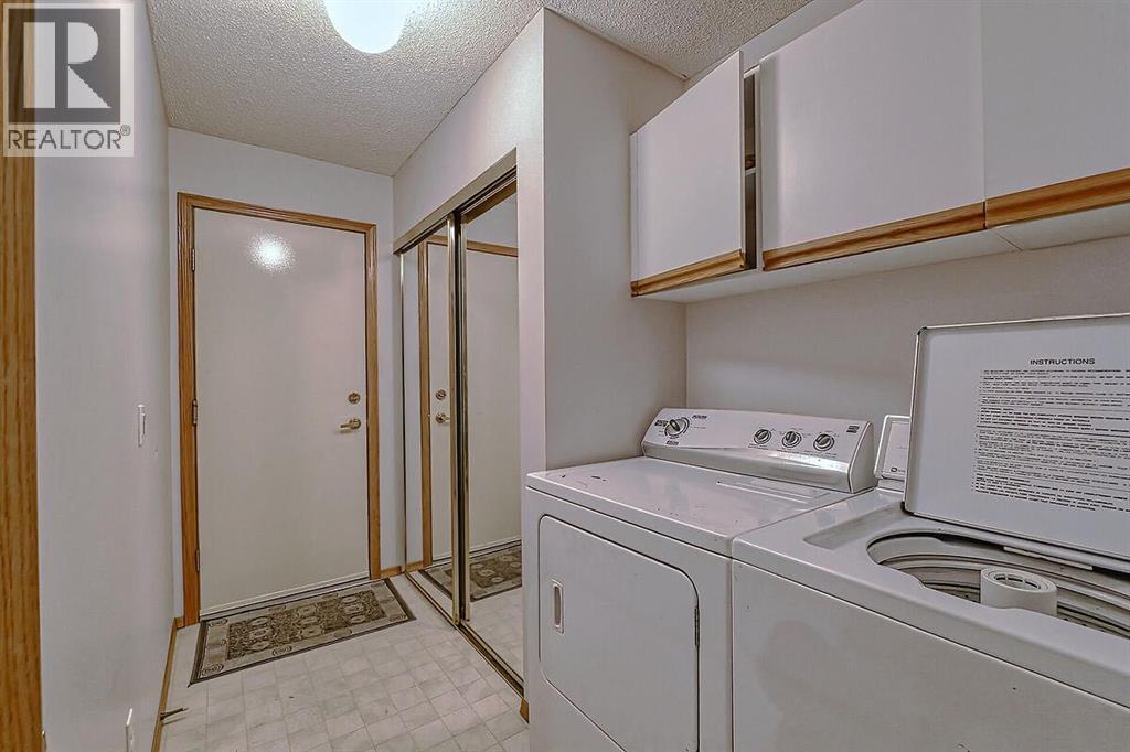 37 Edgepark Villas NW - 19