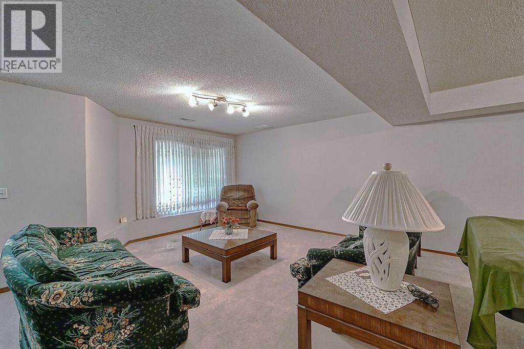 37 Edgepark Villas NW - 21