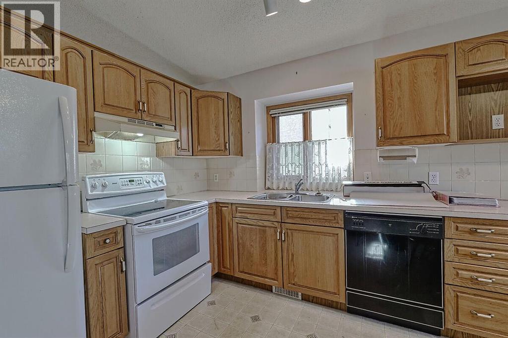 37 Edgepark Villas NW - 6