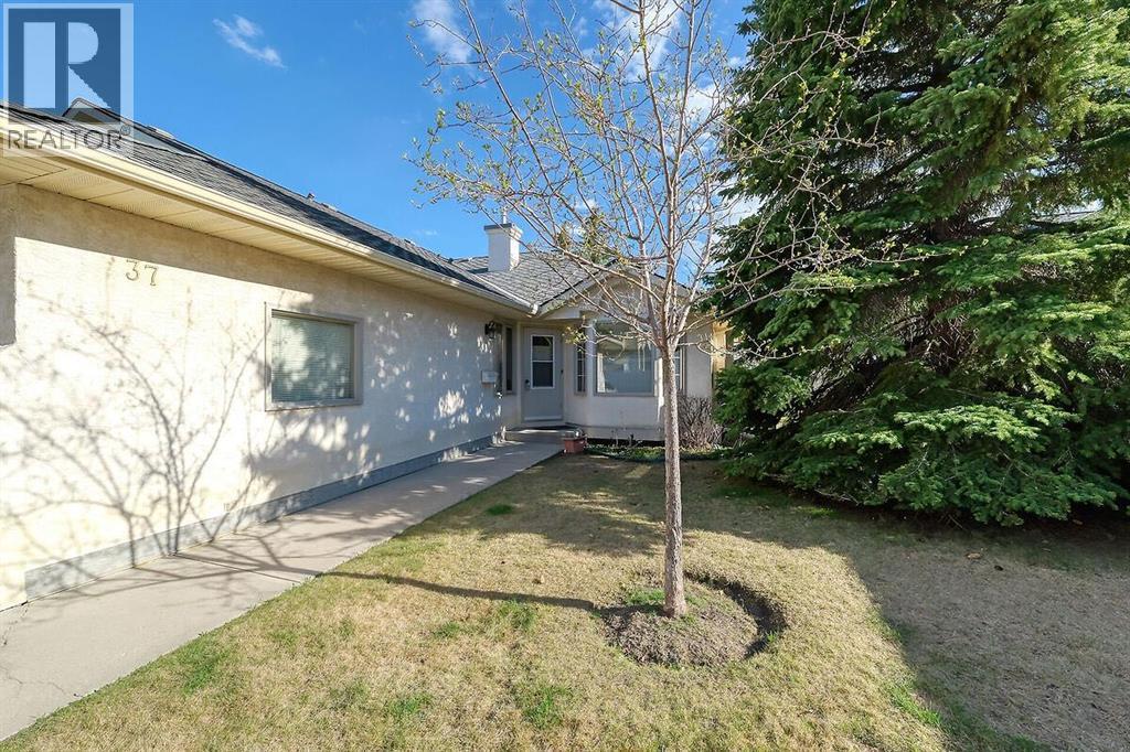 37 Edgepark Villas NW - 2