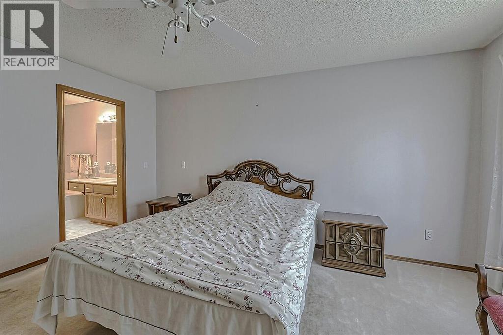 37 Edgepark Villas NW - 15