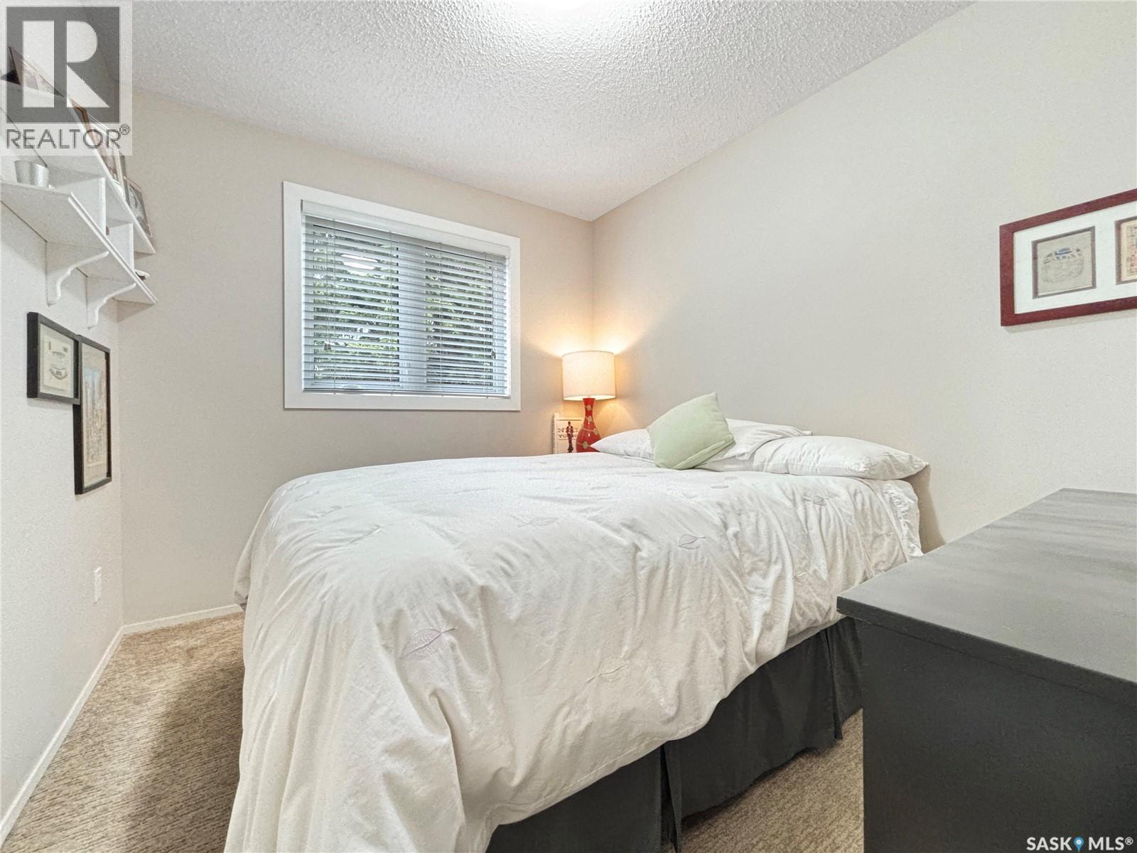 355 Ball CRESCENT - 23