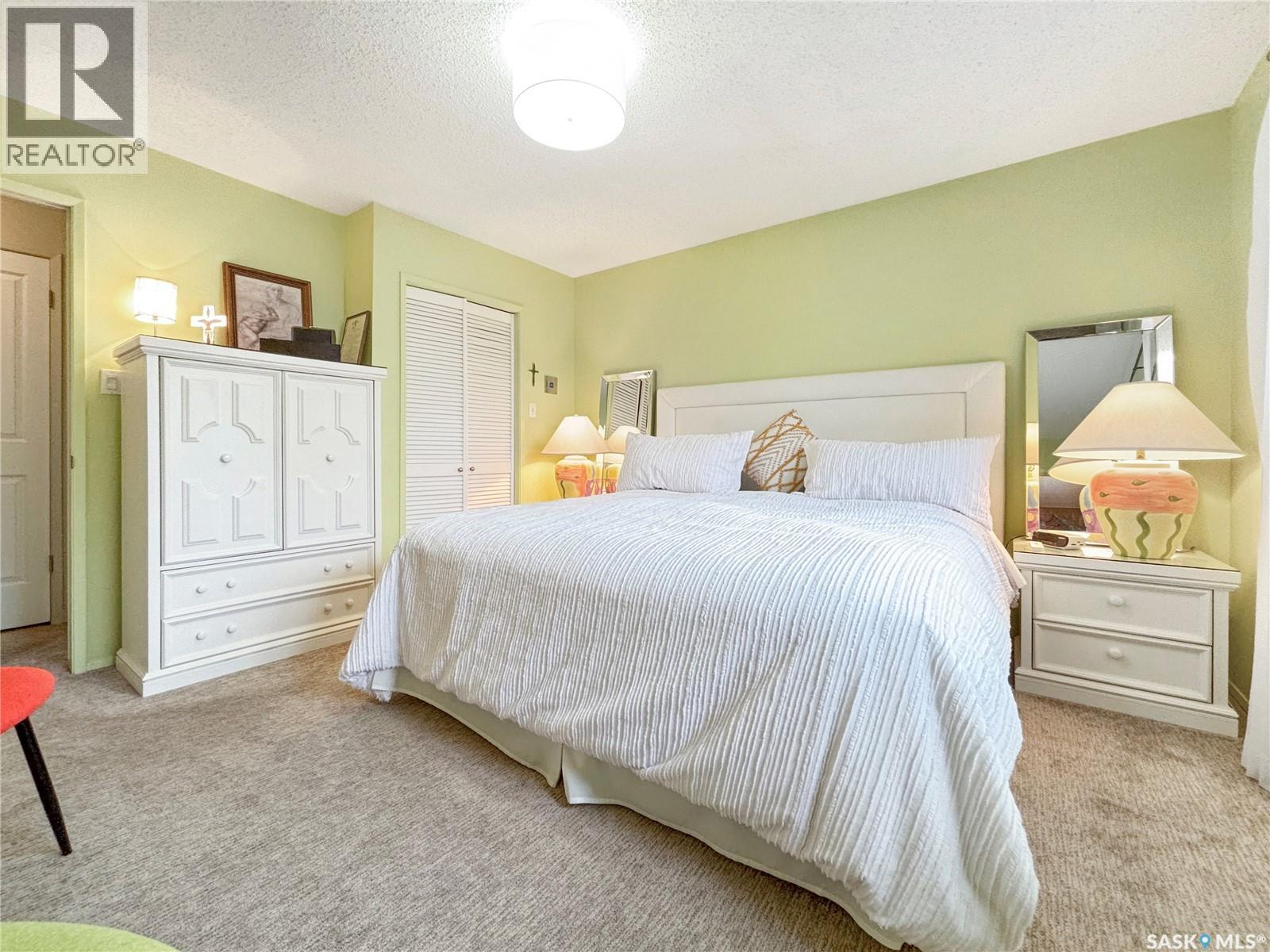 355 Ball CRESCENT - 25
