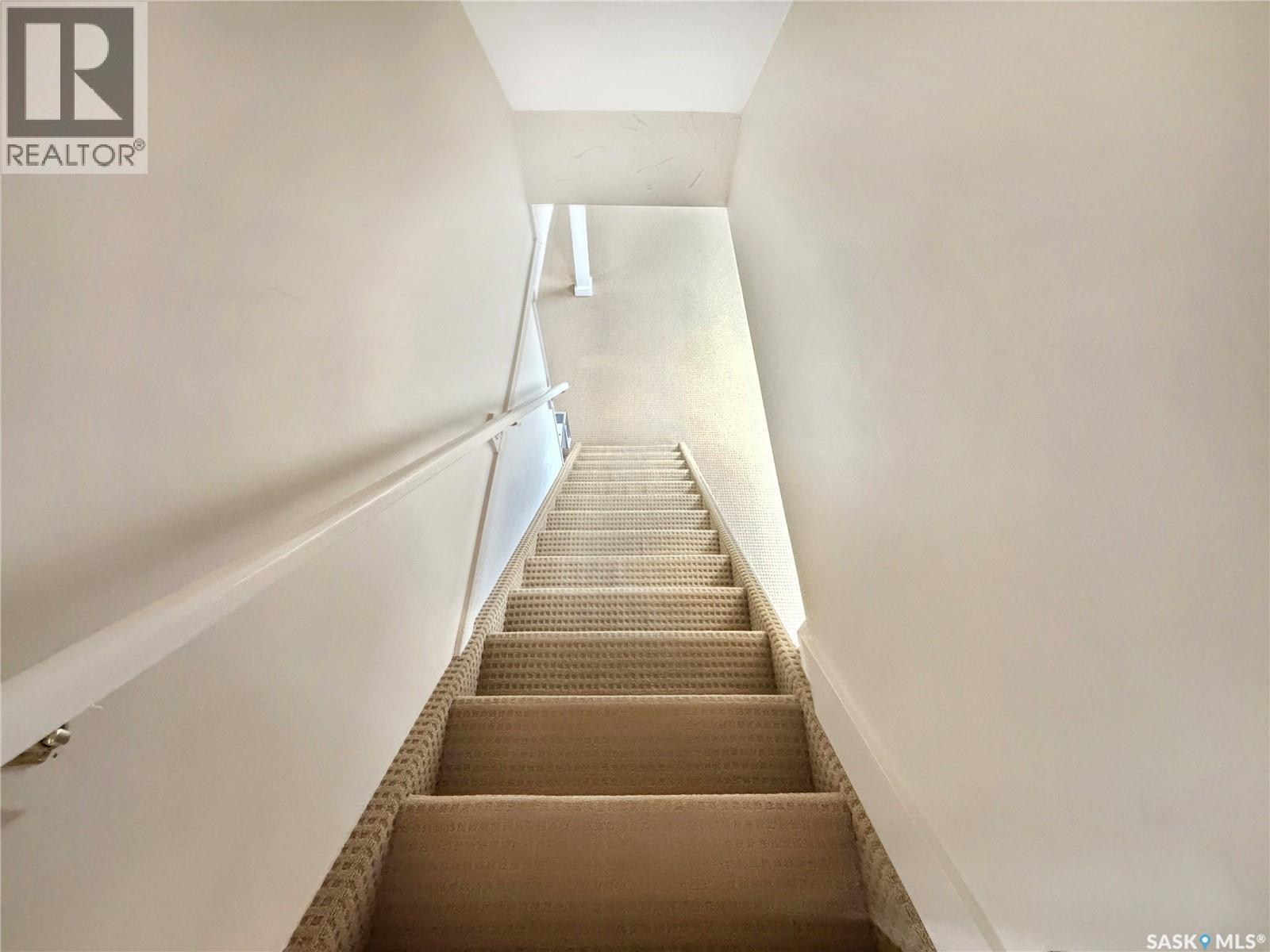 355 Ball CRESCENT - 27