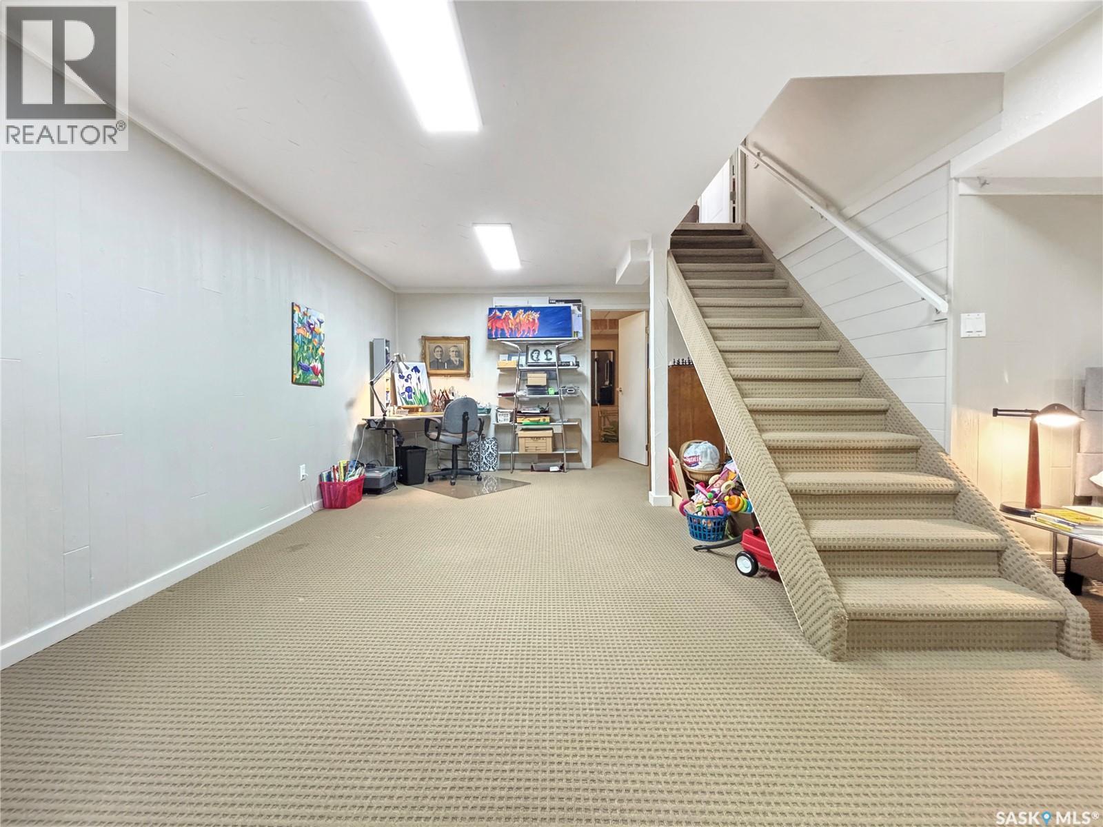 355 Ball CRESCENT - 31