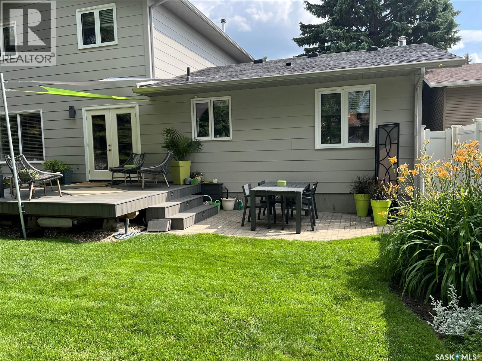 355 Ball CRESCENT - 46