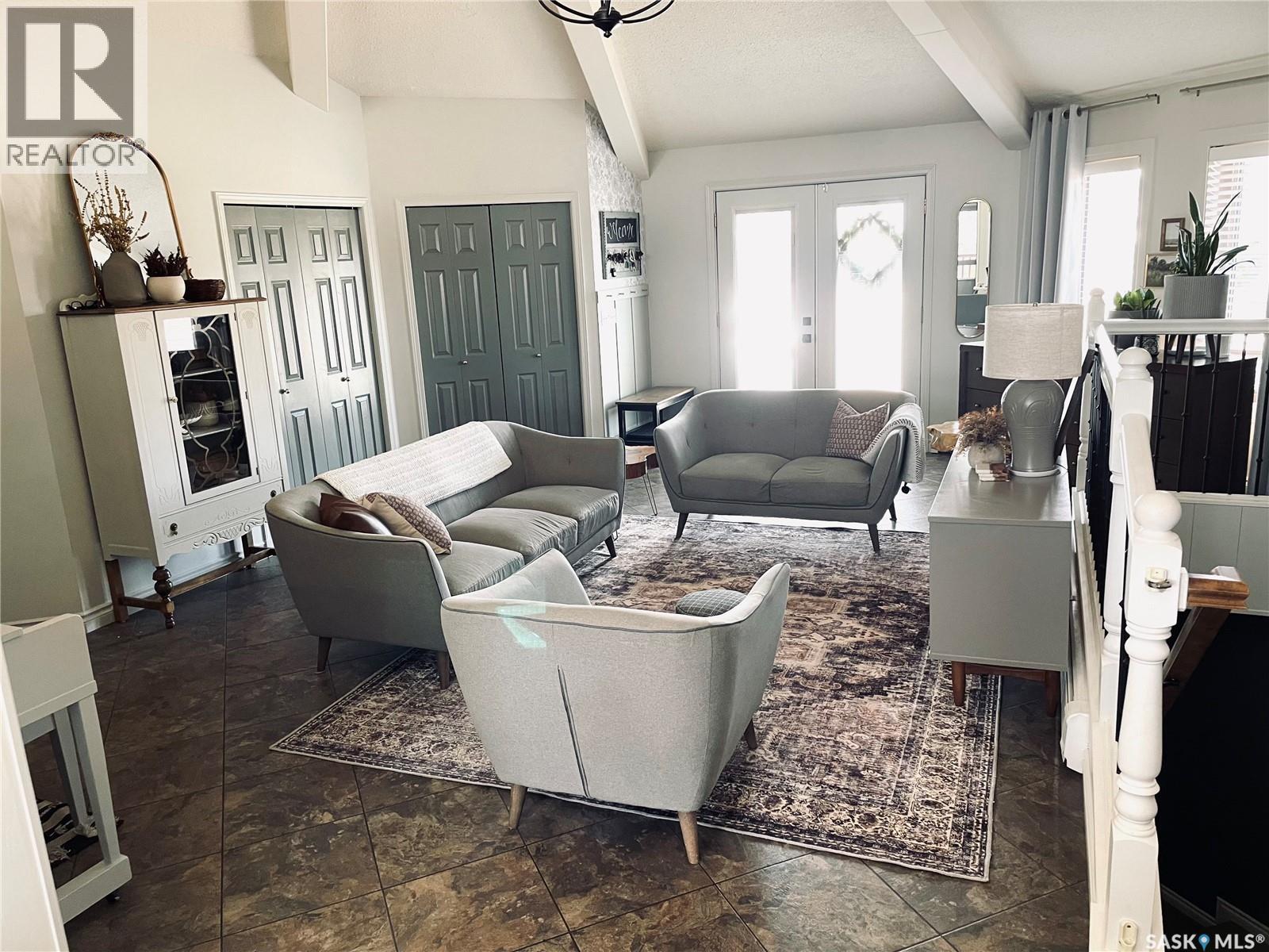 408 Macdonald STREET - 16
