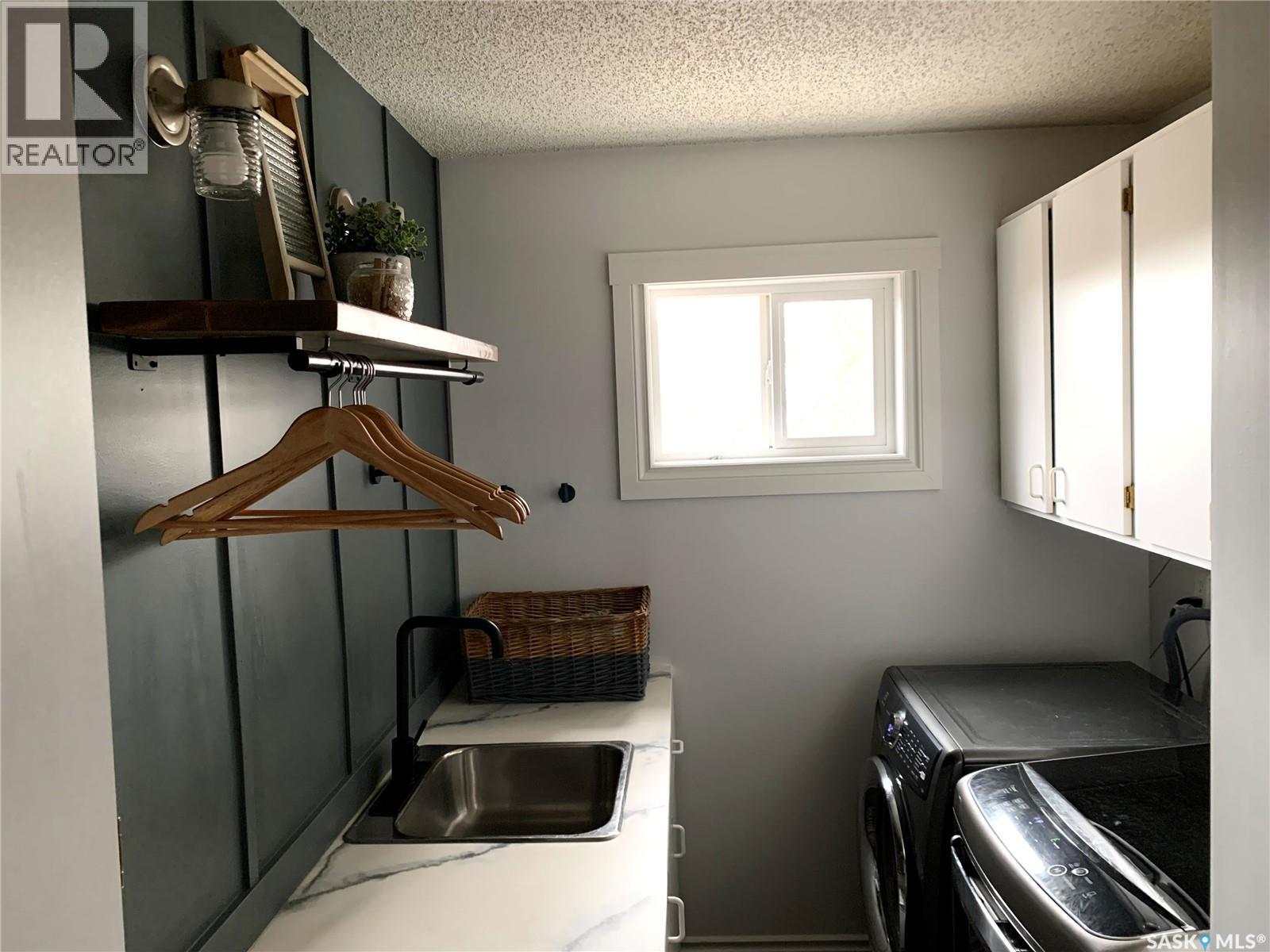 408 Macdonald STREET - 31