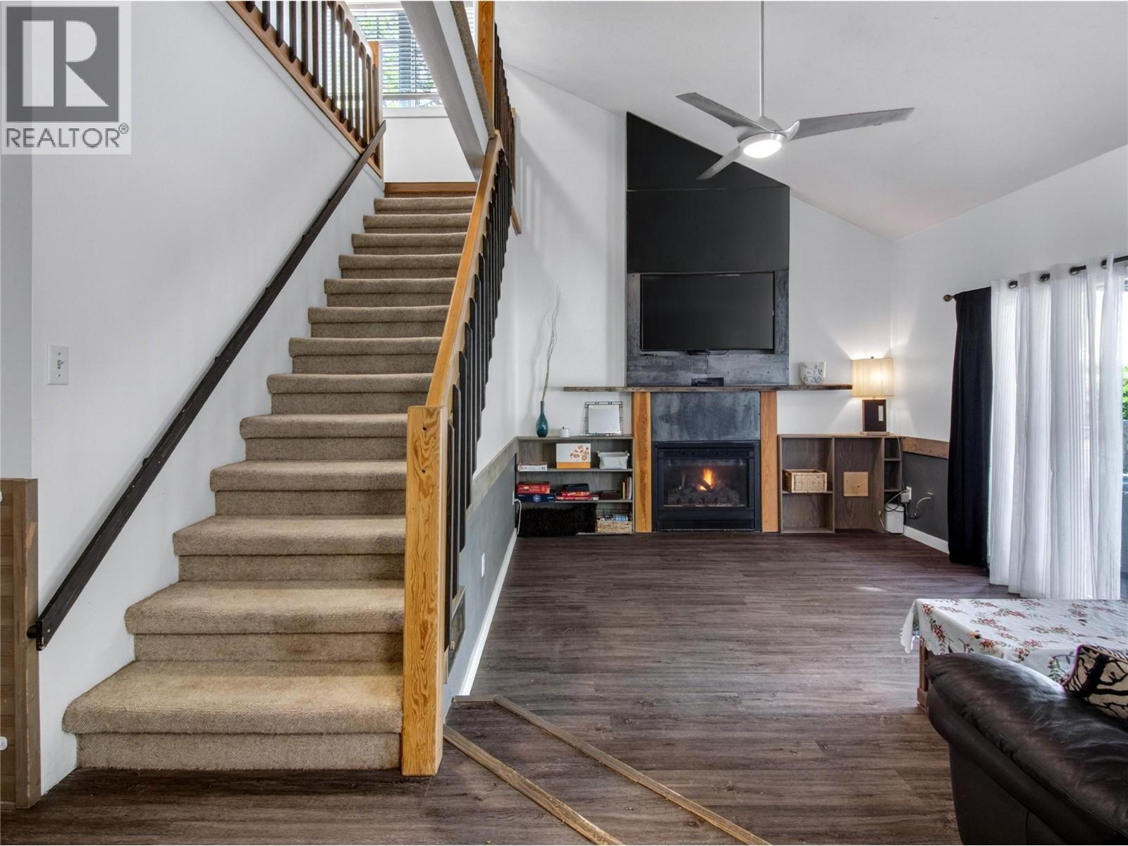 271 Middle Bench Road S, Penticton