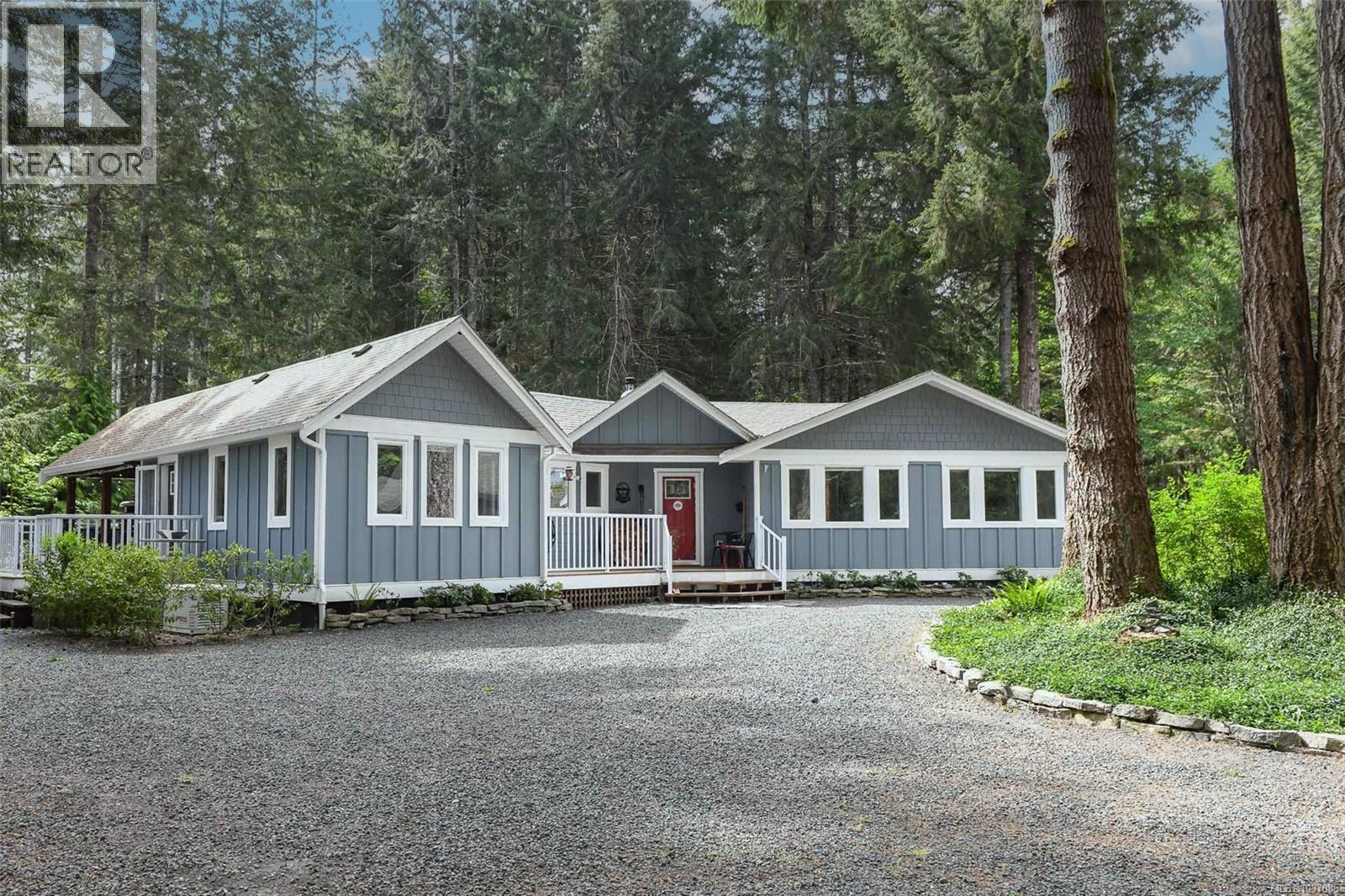 325 Bates Dr - 5