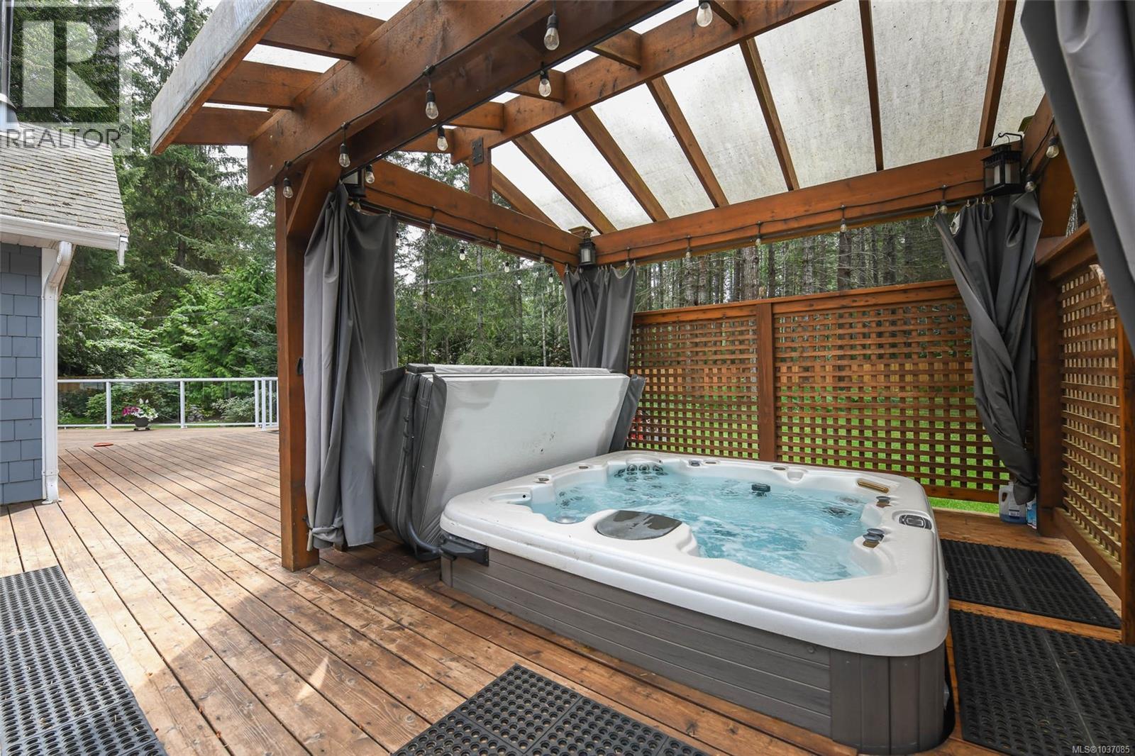 325 Bates Dr - 44