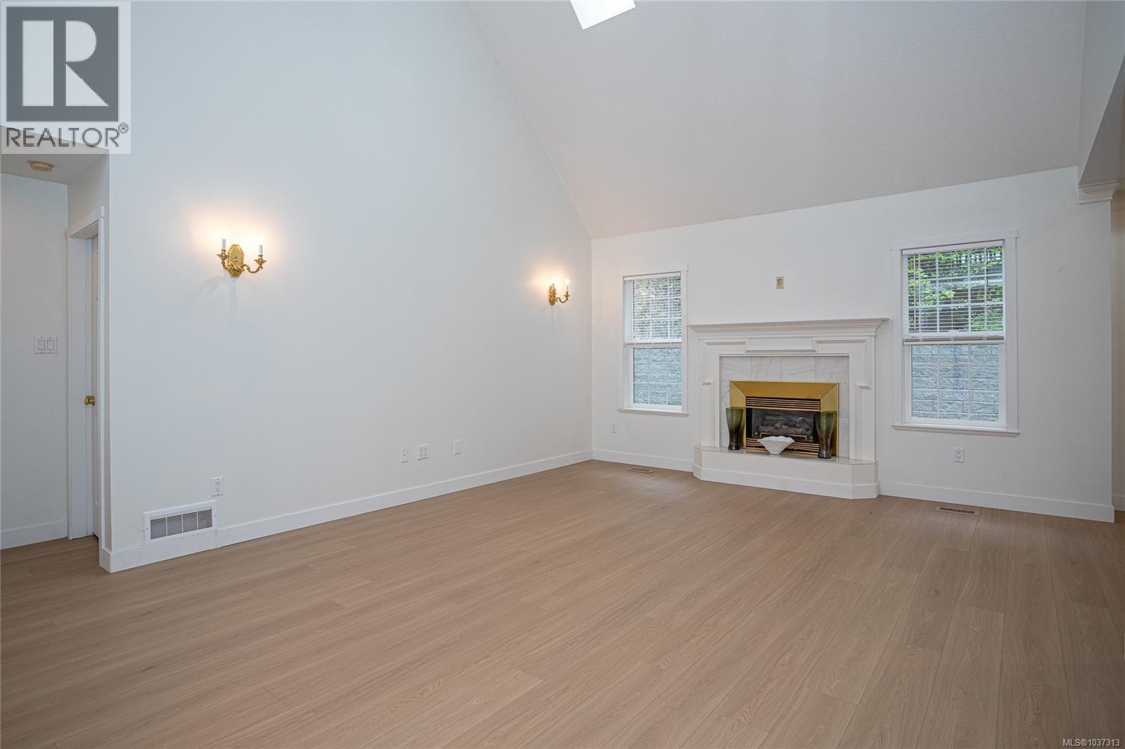 4877 Finnerty Cres - 7