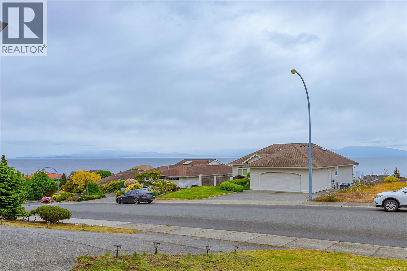 4877 Finnerty Cres - 42