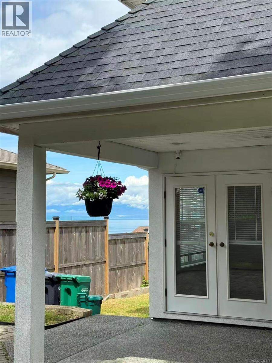 4877 Finnerty Cres - 35
