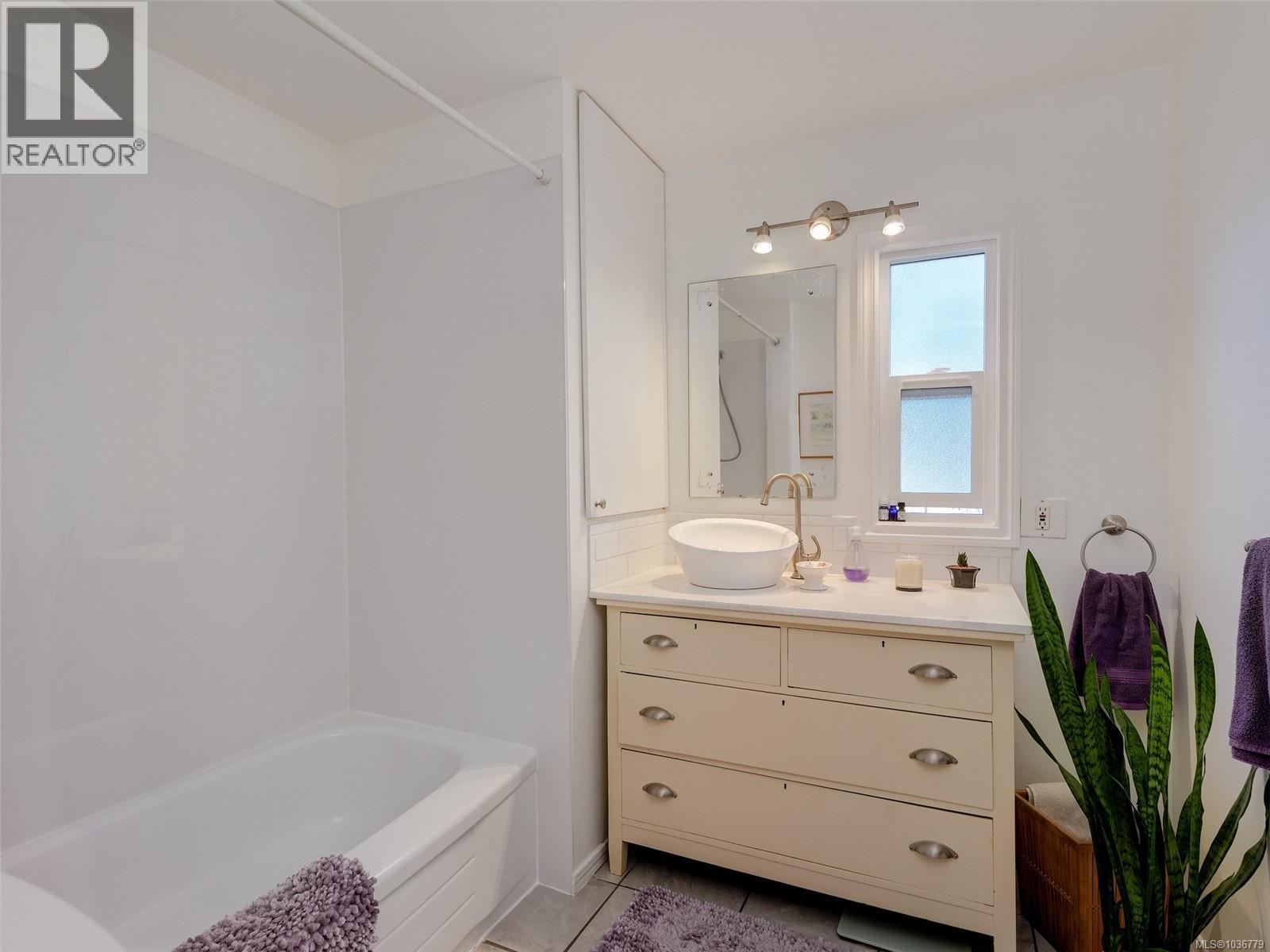 #29 6947 Grant Rd W - 11