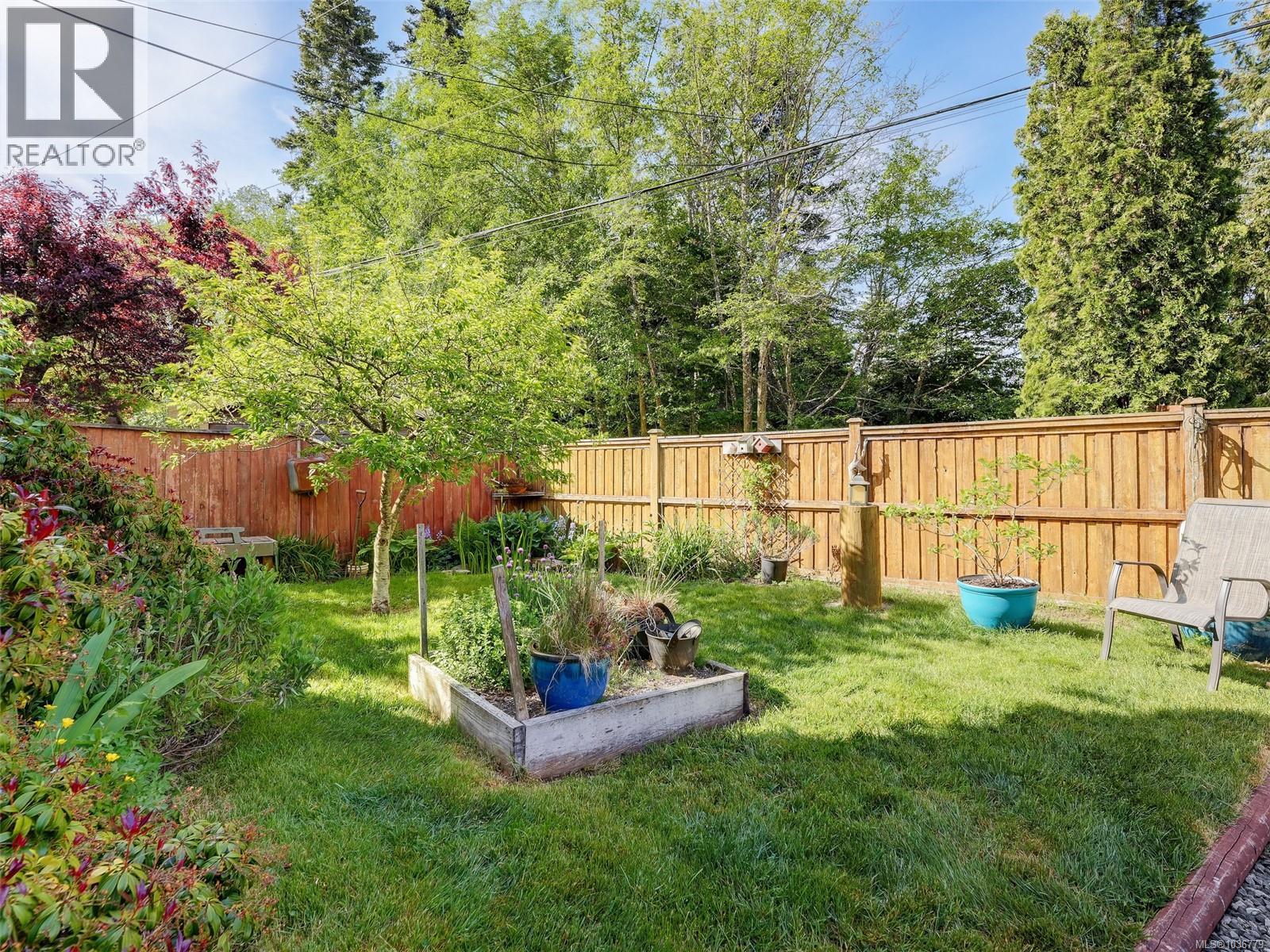 #29 6947 Grant Rd W - 20