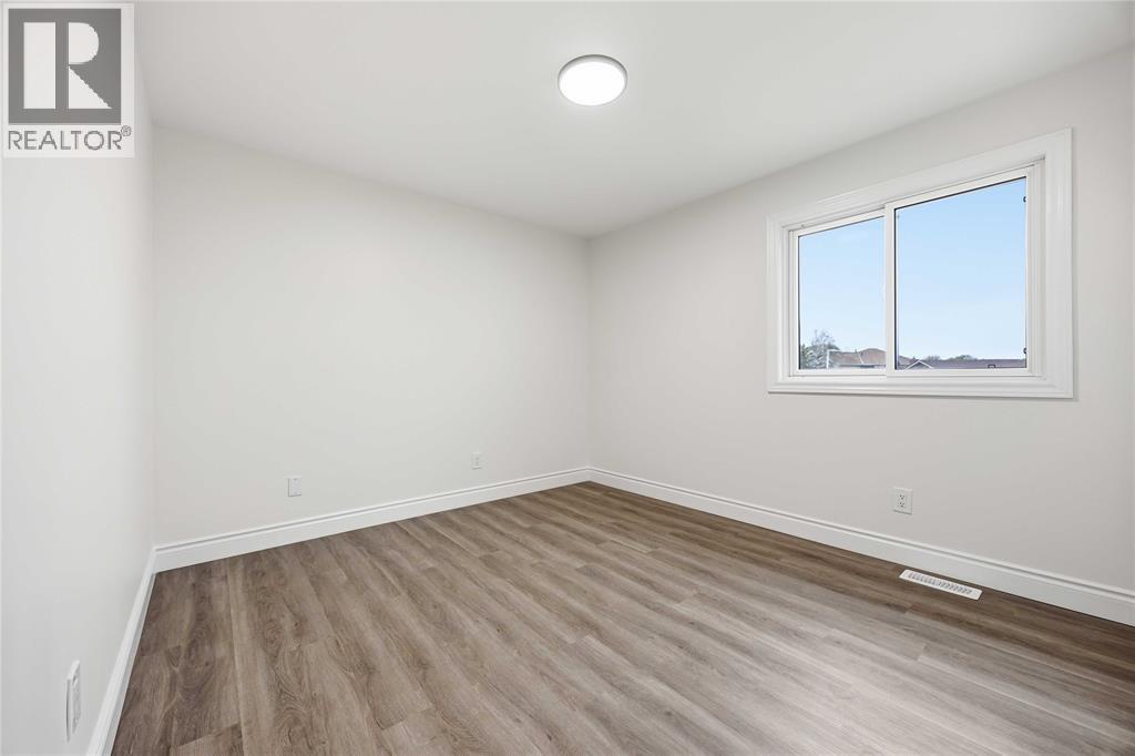 1516 HENLEY CRESCENT - 20