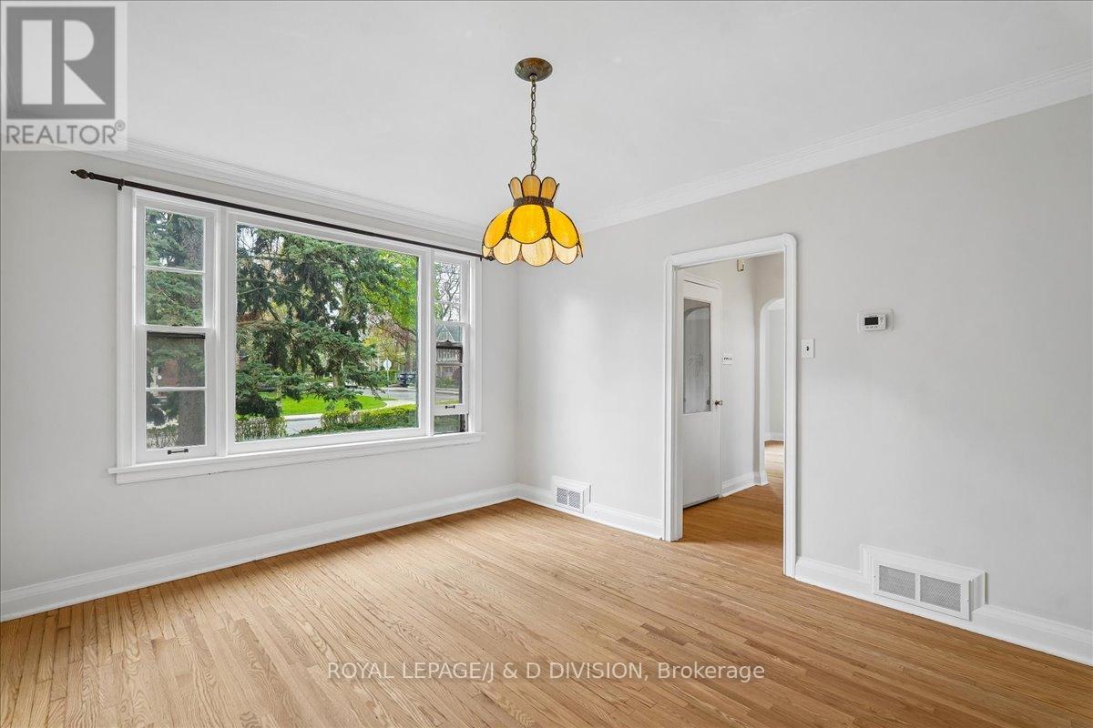 310 GLENCAIRN AVENUE - 10