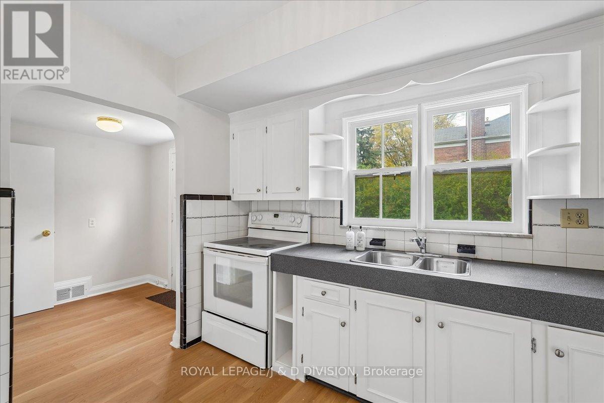 310 GLENCAIRN AVENUE - 13