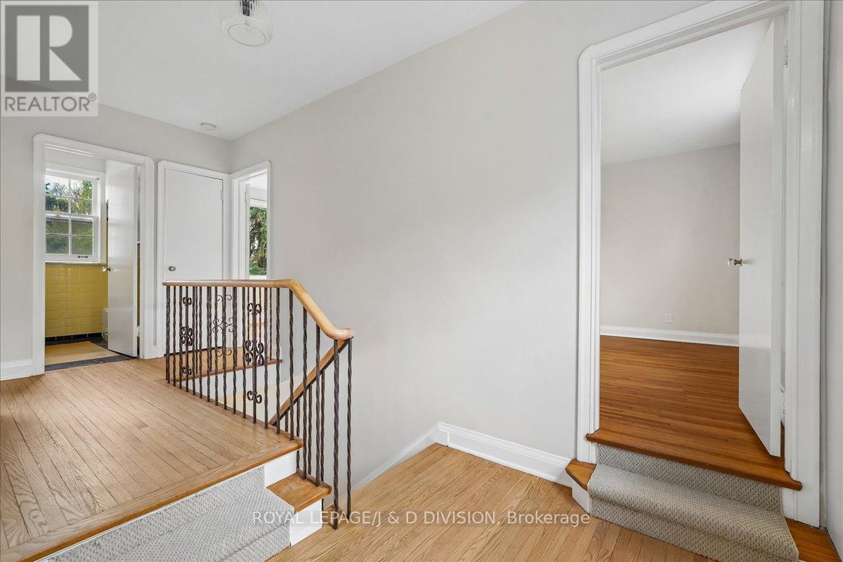 310 GLENCAIRN AVENUE - 14