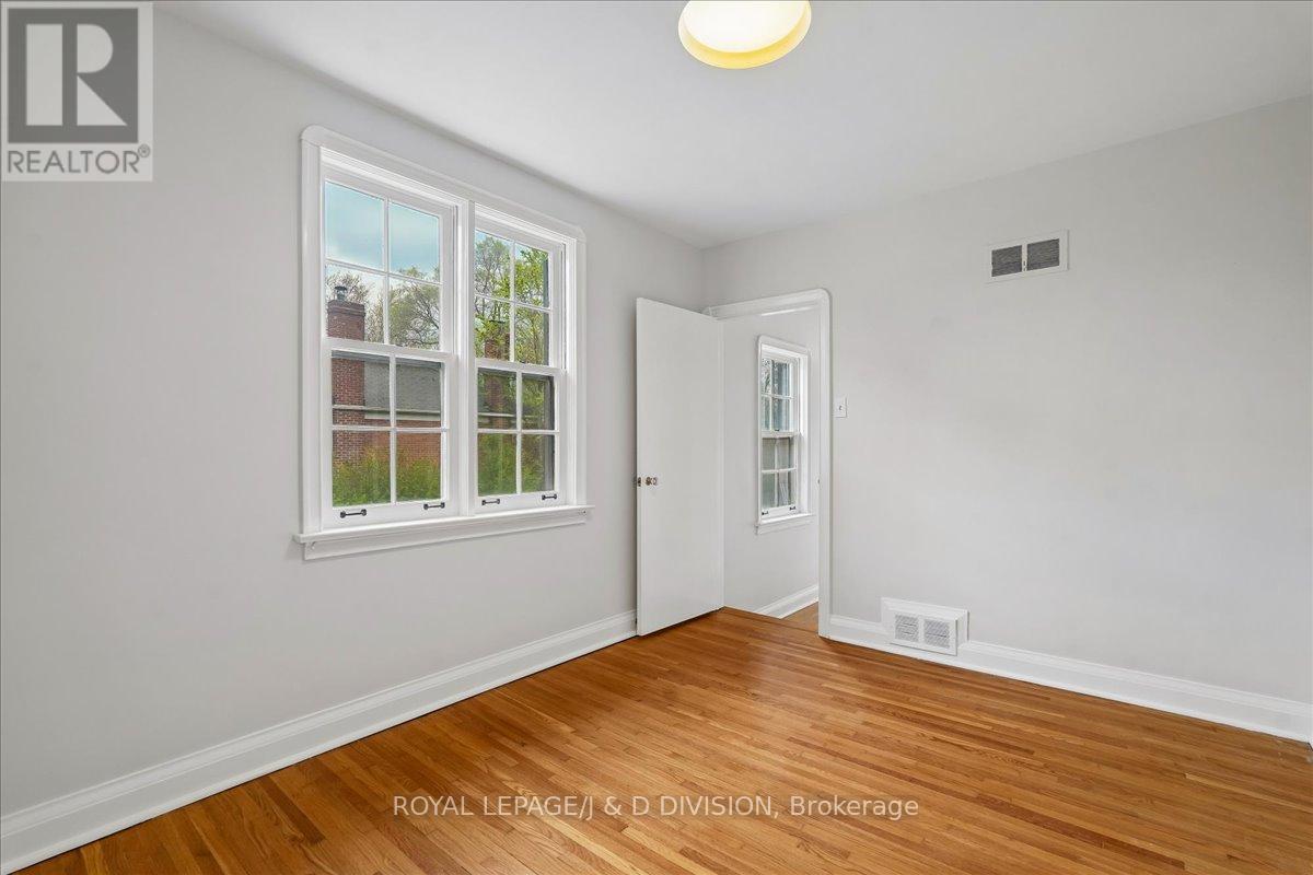 310 GLENCAIRN AVENUE - 15