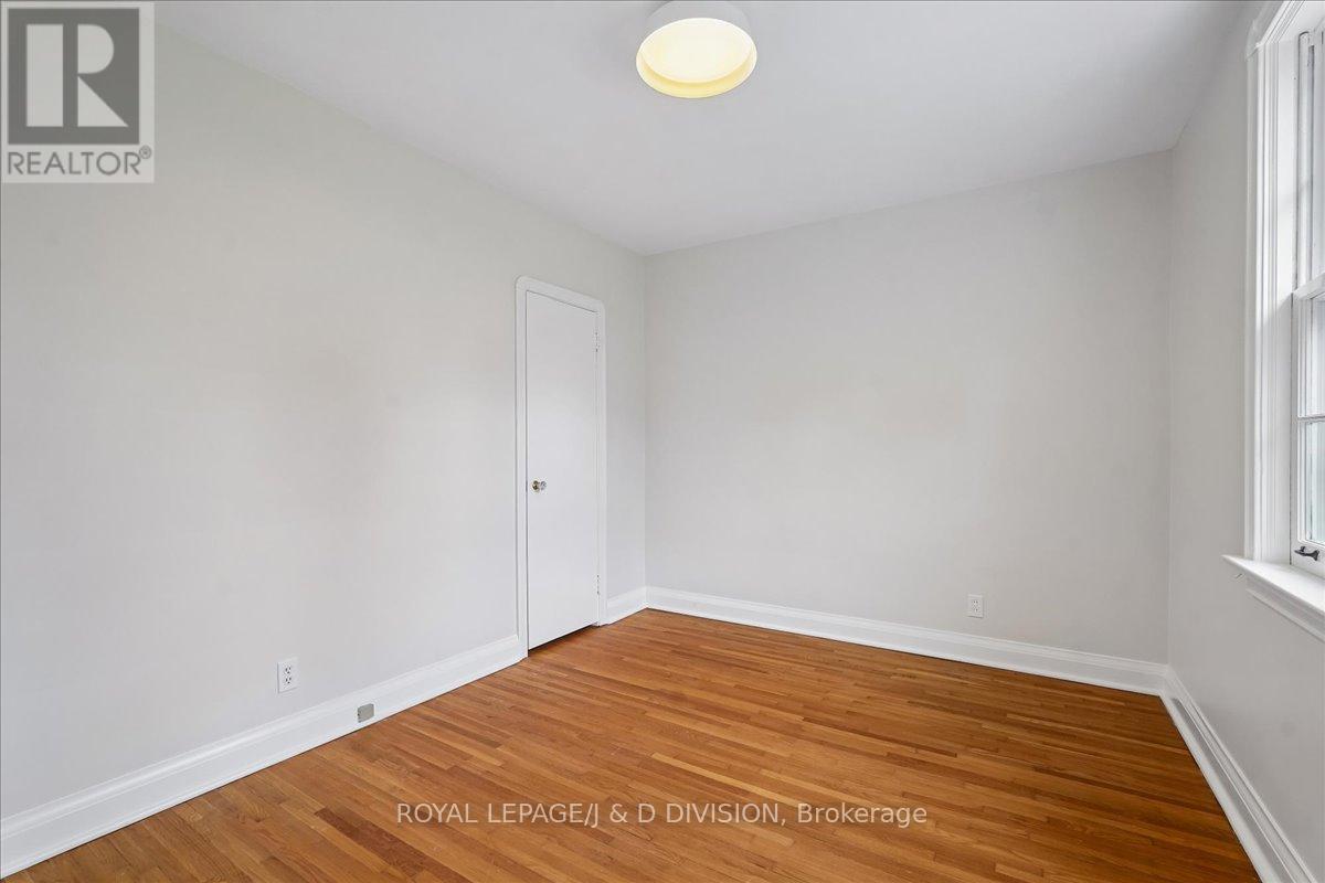 310 GLENCAIRN AVENUE - 16