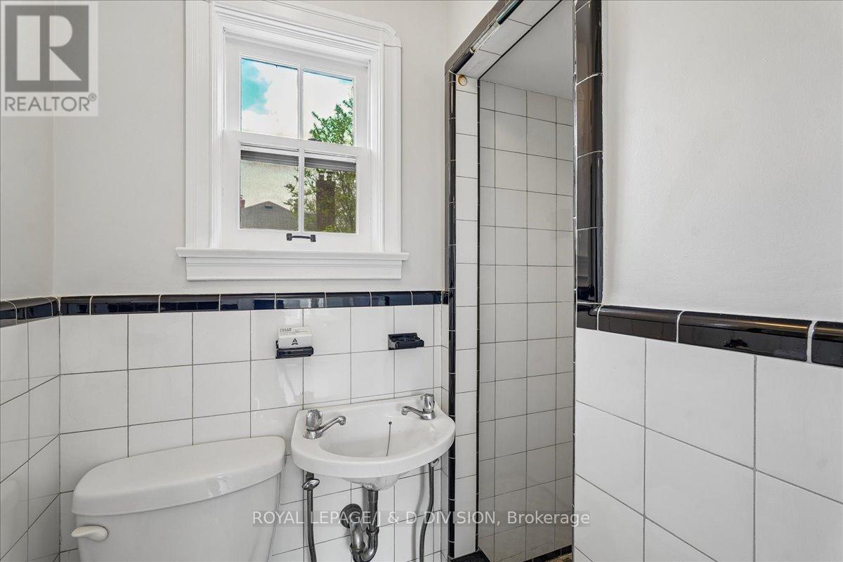 310 GLENCAIRN AVENUE - 19