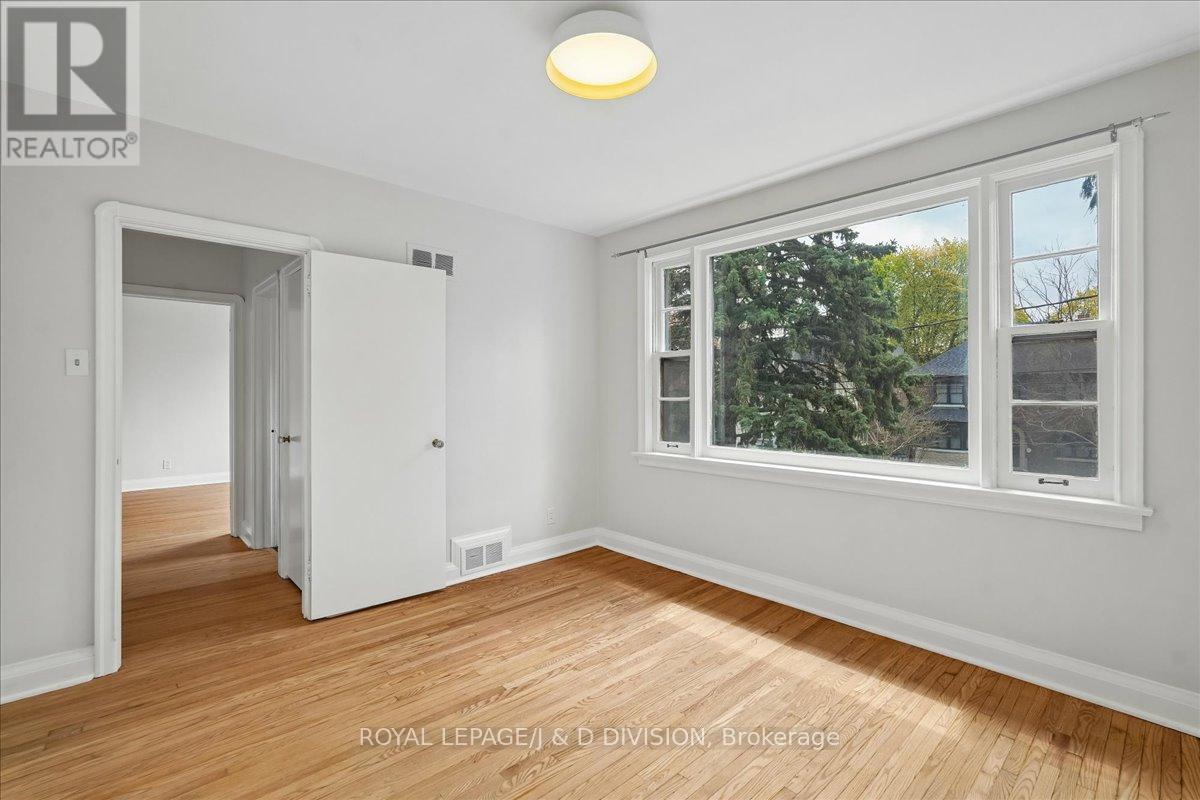 310 GLENCAIRN AVENUE - 21
