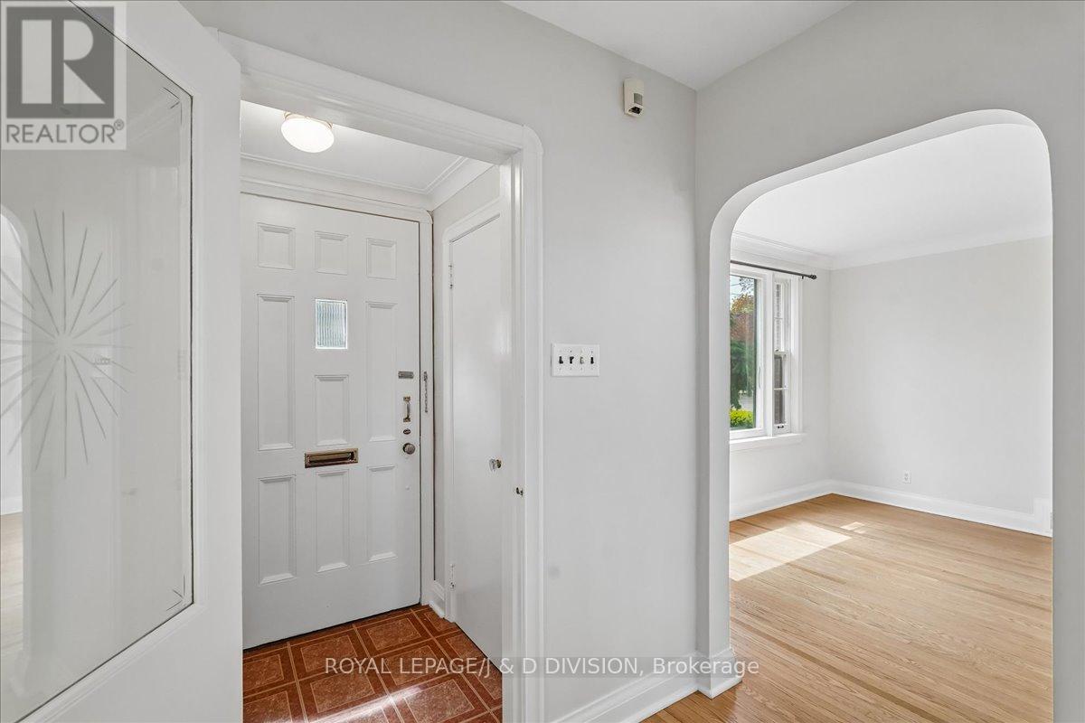 310 GLENCAIRN AVENUE - 4