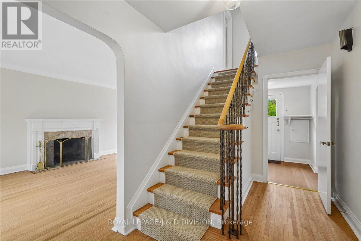 310 GLENCAIRN AVENUE - 5