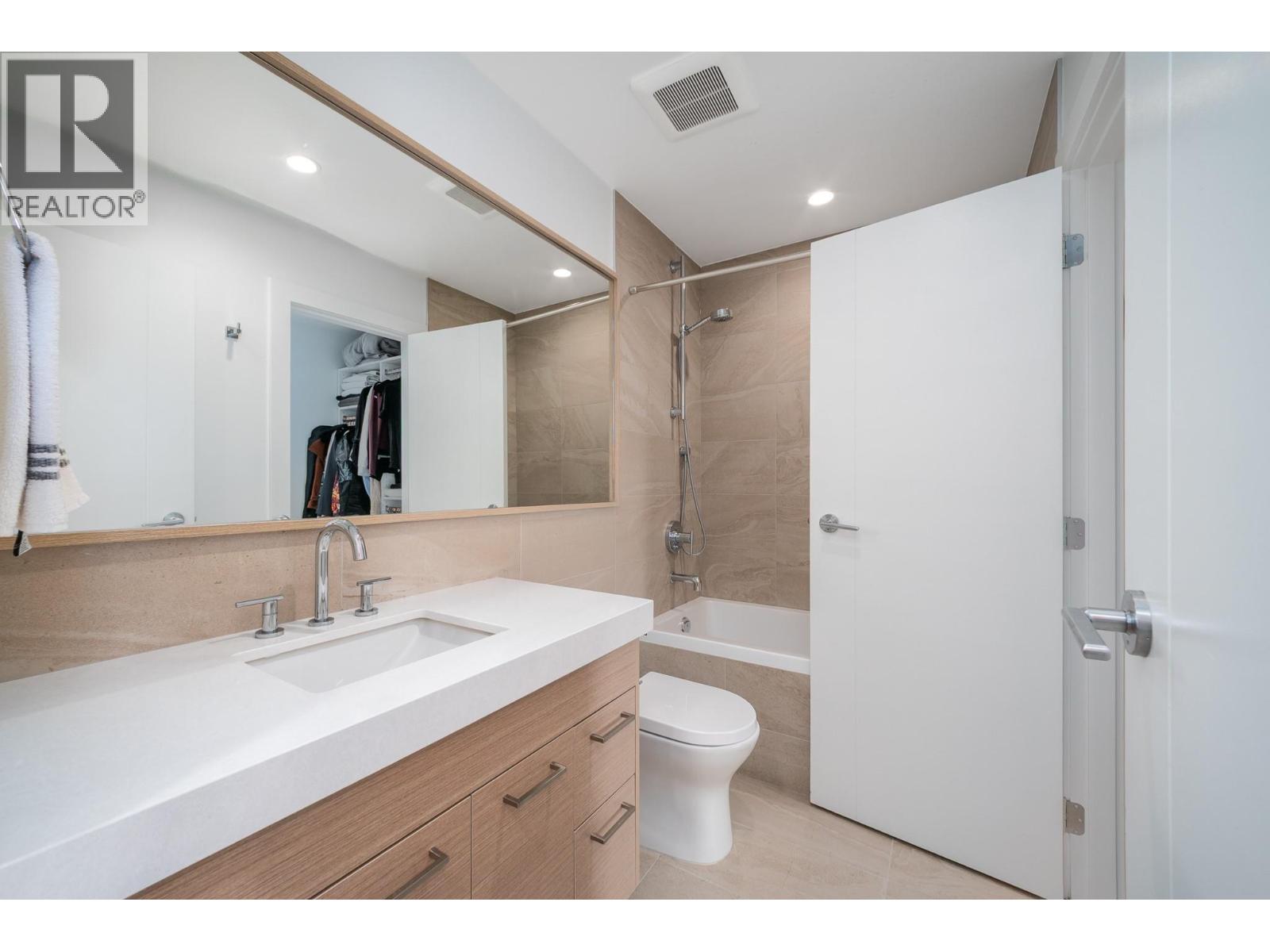 2007 1191 Sunset Drive, Kelowna