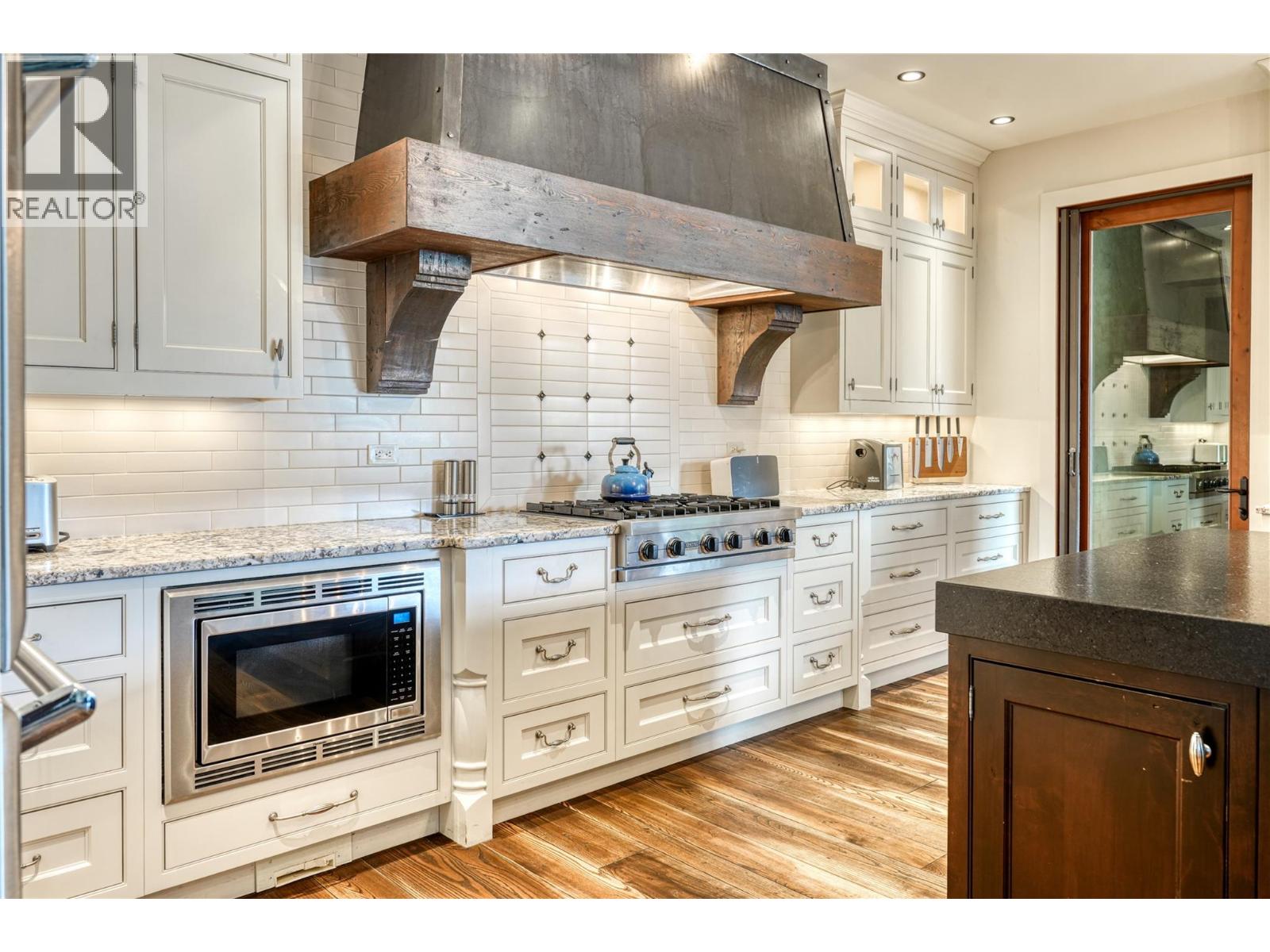 4383 Hobson Road, Kelowna