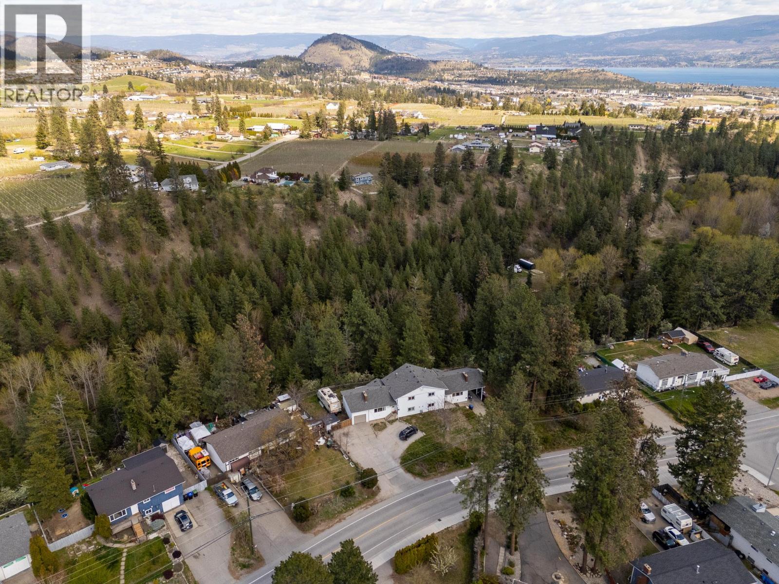 3395/3397 Webber Road - 74