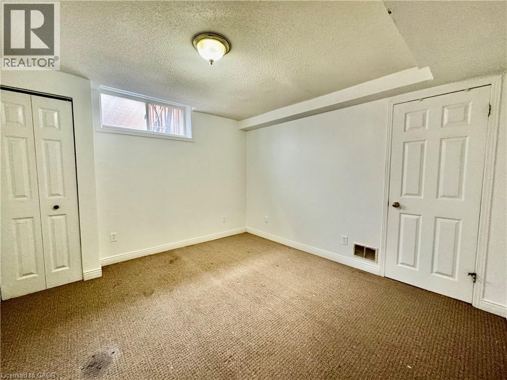 202 ESSEX POINT Drive Unit# Lower, Cambridge, Ontario, N1T1Z1 — Photo 6
