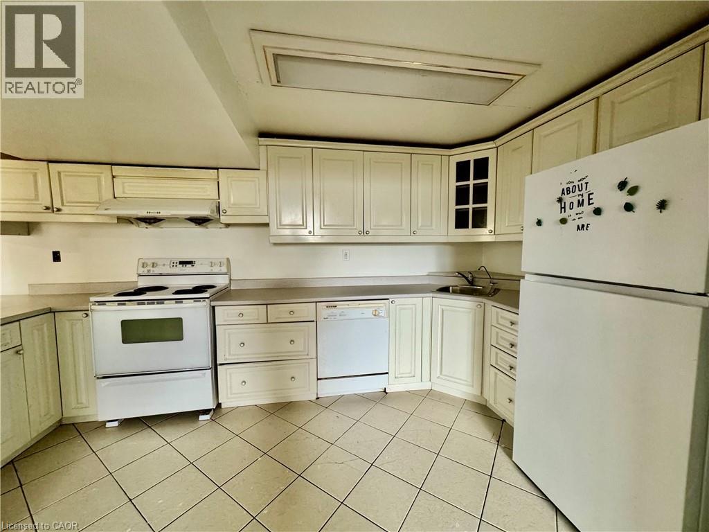 202 ESSEX POINT Drive Unit# Lower, Cambridge, Ontario, N1T1Z1 — Photo 22