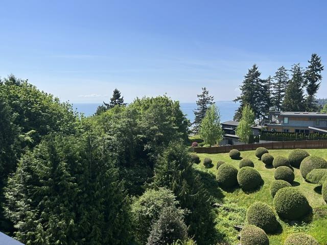 401 1350 VIDAL STREET, White Rock
