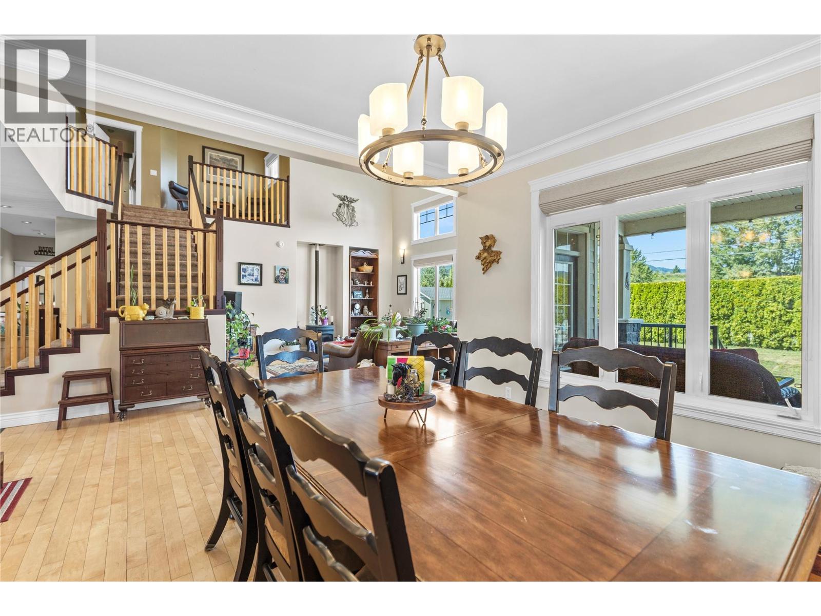 252 Oriole Way - 10