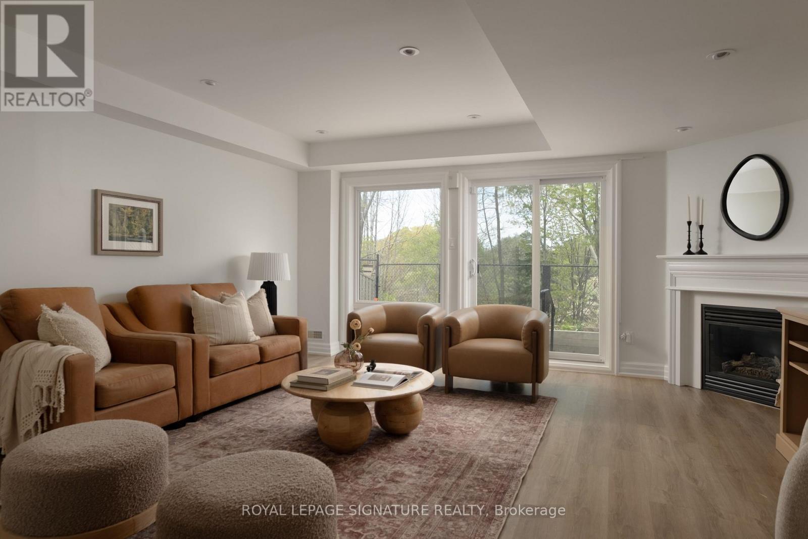 98 DALLIMORE CIRCLE - 12