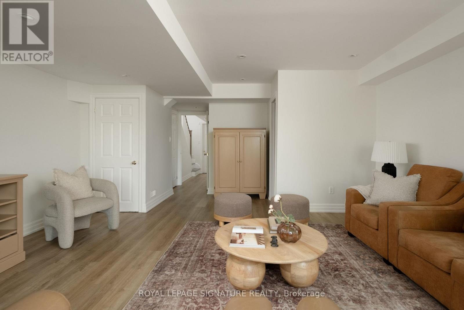 98 DALLIMORE CIRCLE - 16