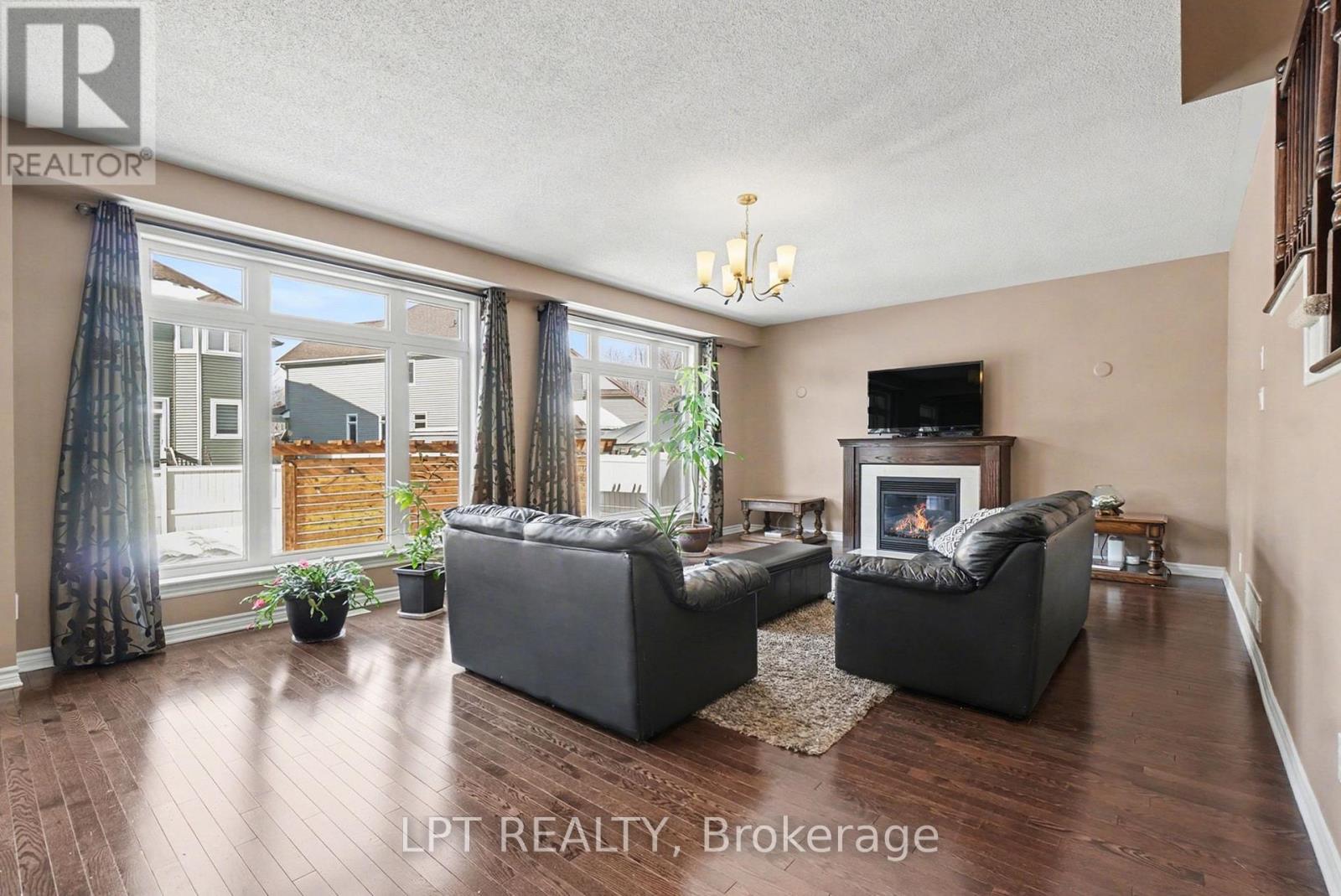 269 GRACEWOOD CRESCENT - 14