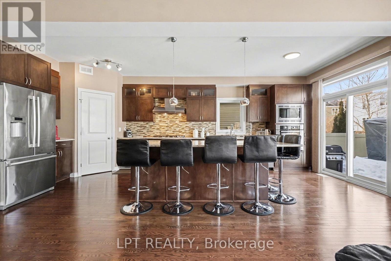 269 GRACEWOOD CRESCENT - 9
