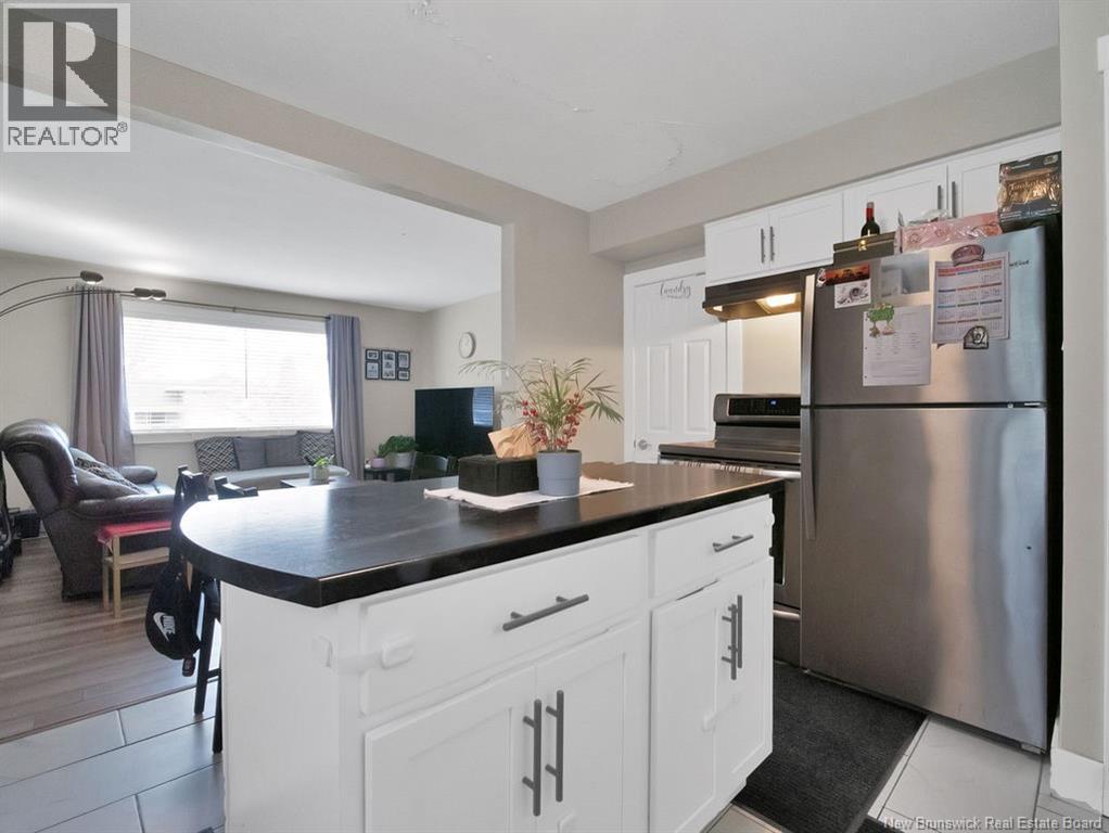 10-12 Wolfe Avenue - 10